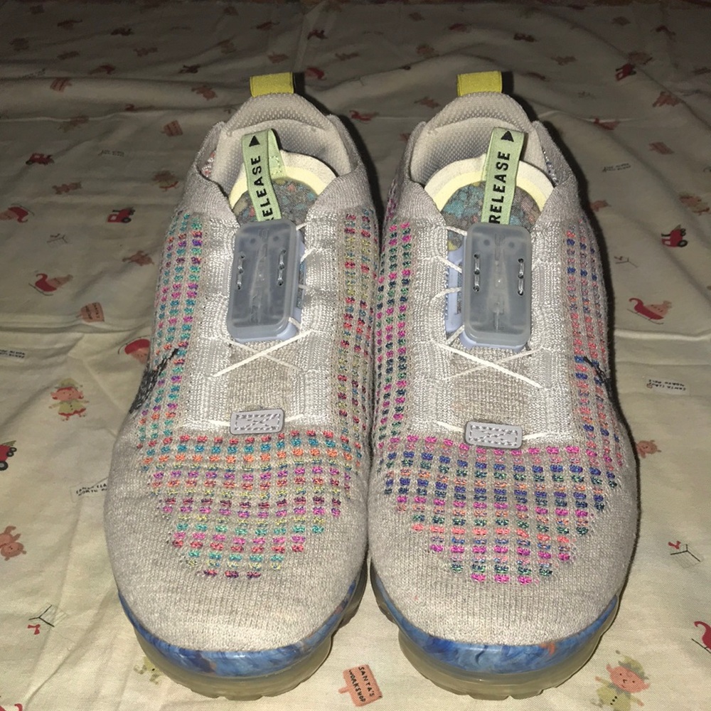 Multi color Nike vapor max sneakers (7y)